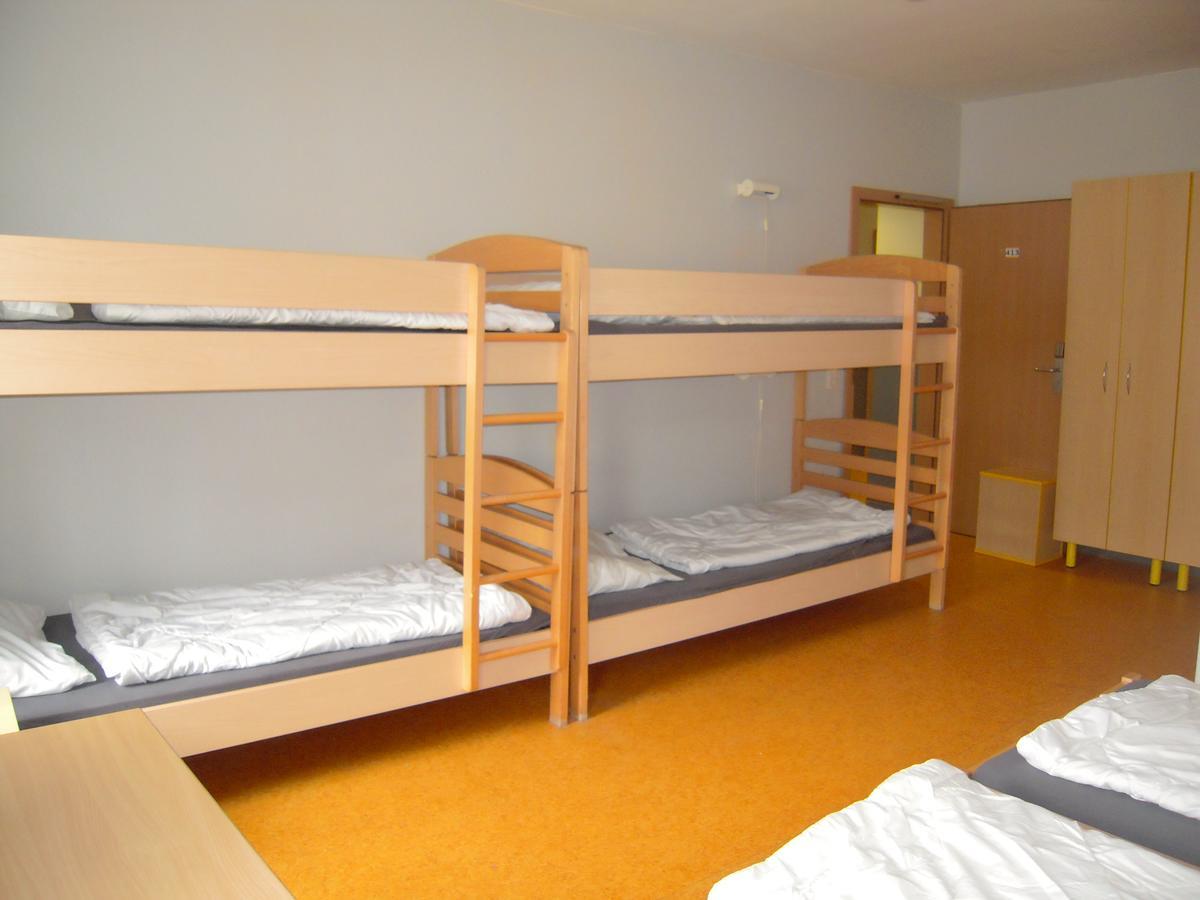 Happy Go Lucky Hotel + Hostel Schoneberg เบอร์ลิน ภายนอก รูปภาพ